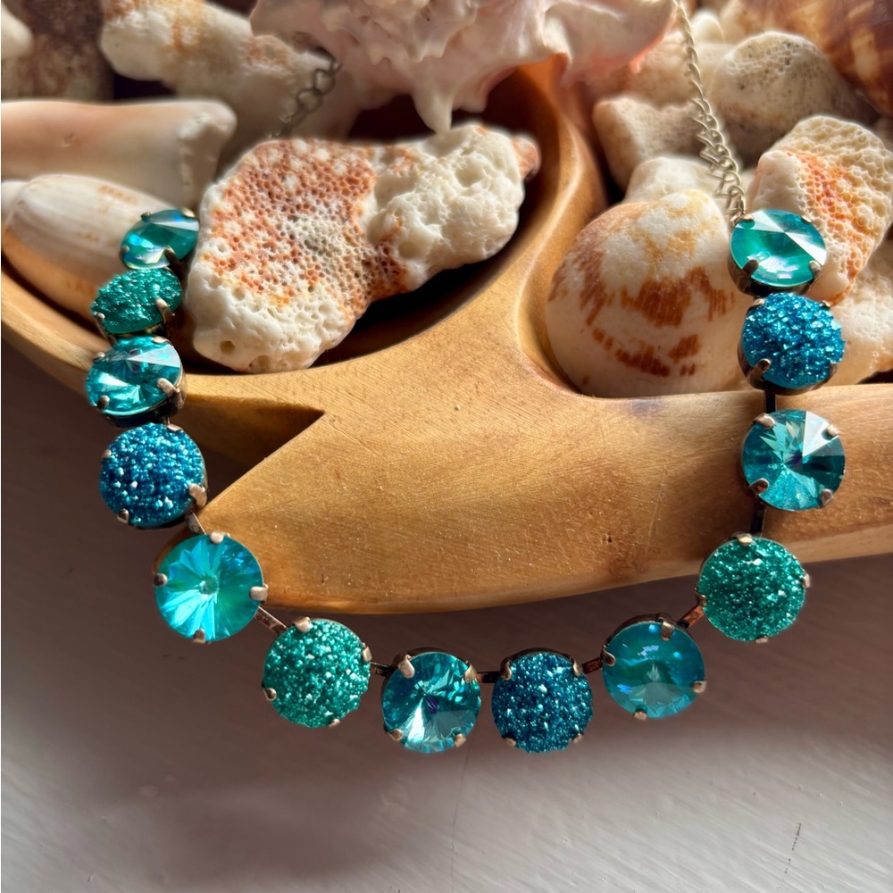 Blue Turquoise Crystal Necklace - Picture 2 of 4